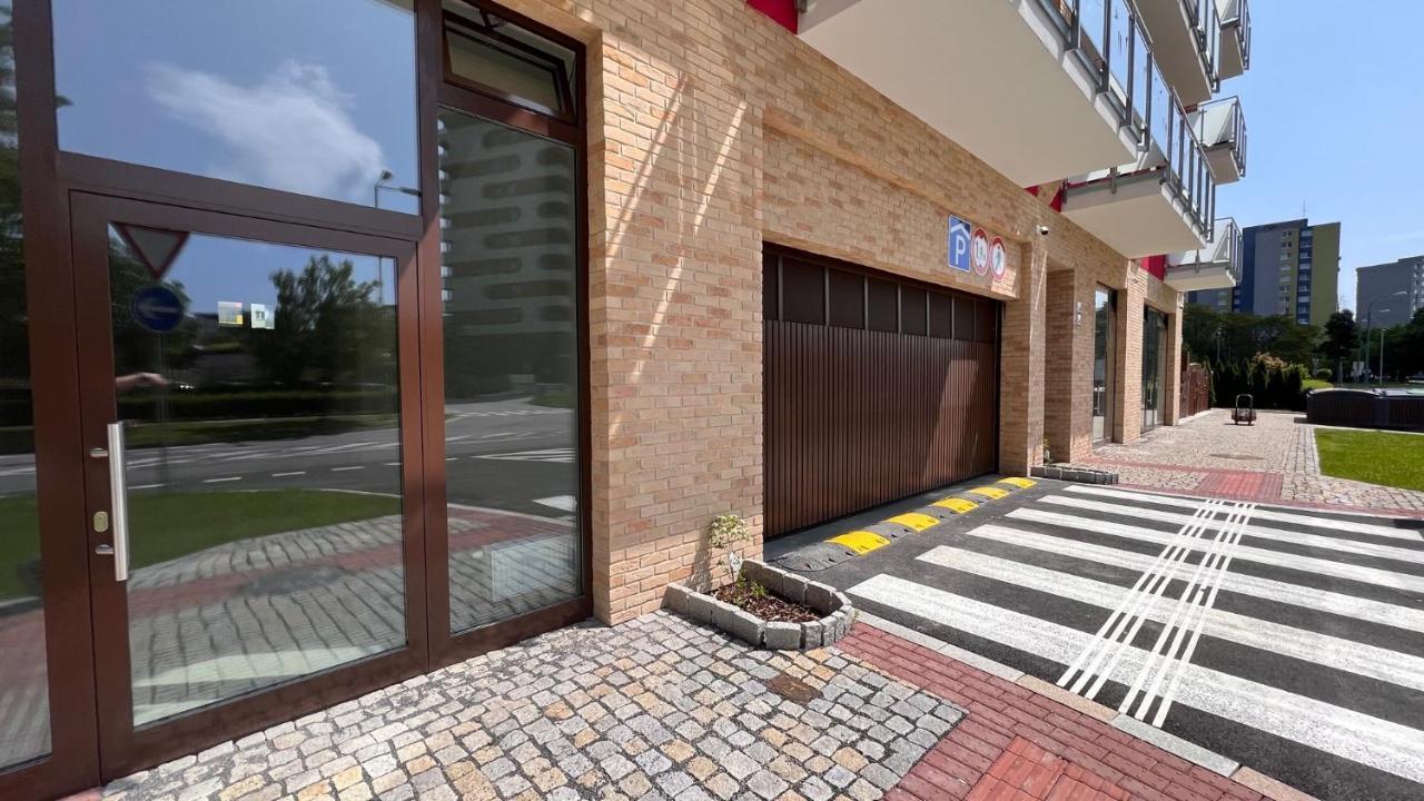 3 Room Apartment 2X Balcony, New Building, 21 Bratislava Exterior photo